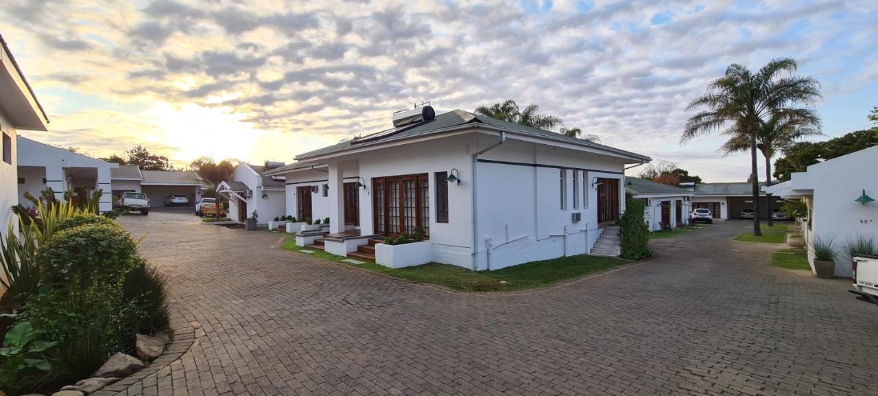 Shonalanga Lodge Vryheid Bagian luar foto