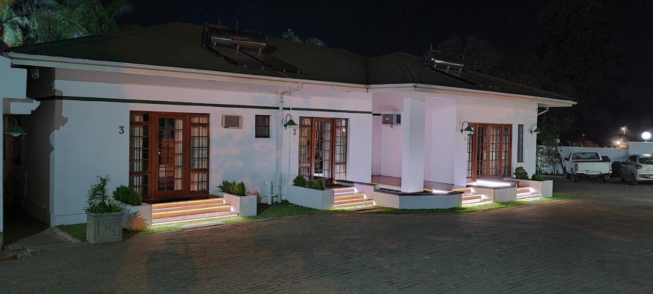 Shonalanga Lodge Vryheid Bagian luar foto