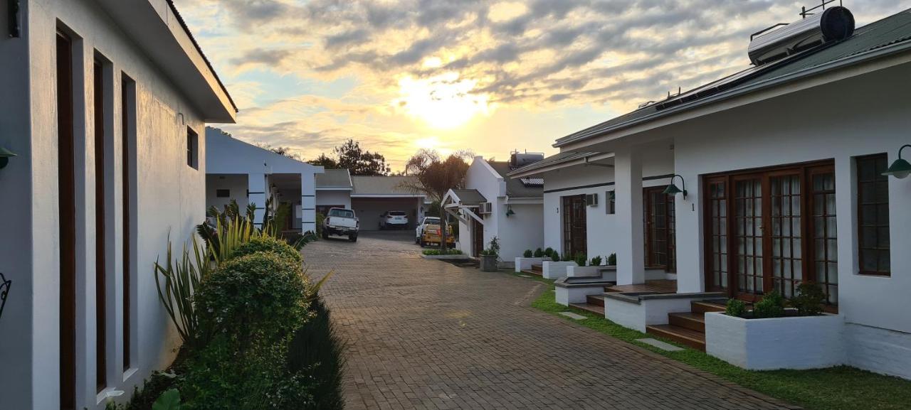 Shonalanga Lodge Vryheid Bagian luar foto